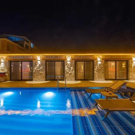 Ozan Hotel *